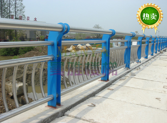 常规镀锌桥梁（liáng）护栏 JH-Q17