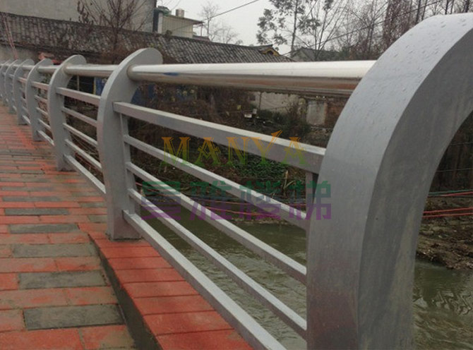 空心穿管（guǎn）橋梁護欄 MH-Q08