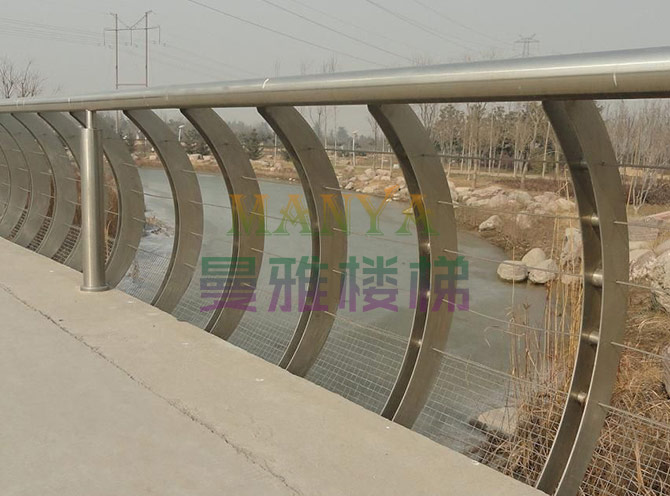 彎形不鏽鋼（gāng）橋梁欄杆 MH-Q10